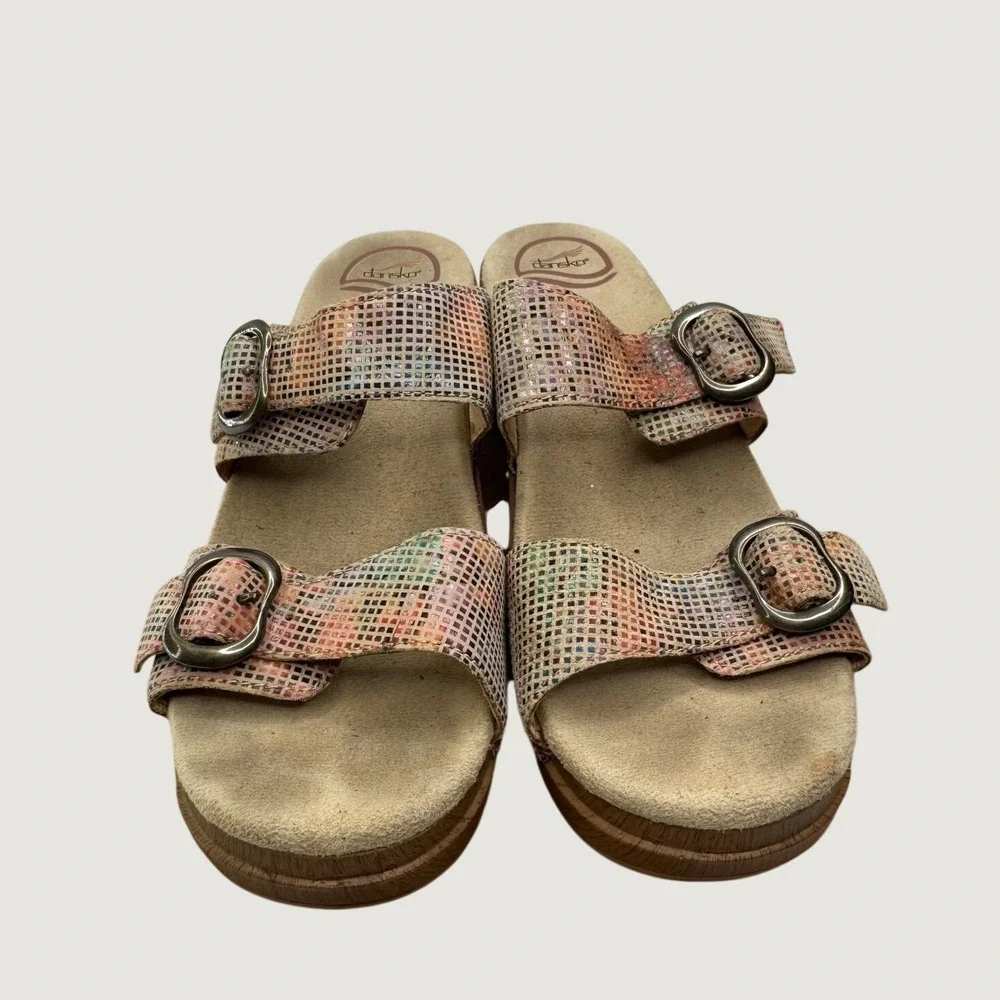 Dansko good flaws